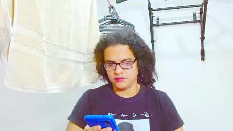 Snapshot of elkingthe chatting on January 18, 12:59 pm Diana online show from January 18, 12:59 pm
