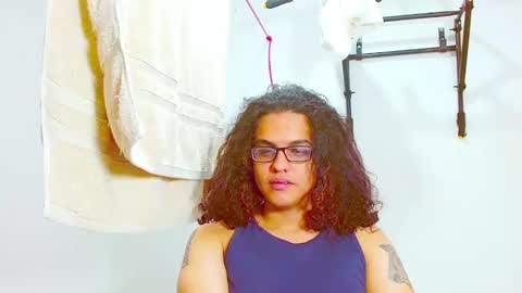 Snapshot of elkingthe chatting on January 22, 5:49 pm Diana online show from January 22, 5:49 pm