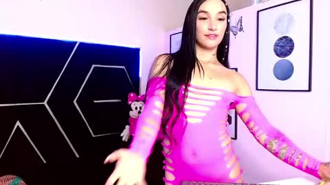 emillystonex online show from December 15, 10:26 pm