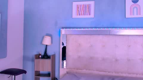 emily_castillo_1 online show from September 22, 5:13 am