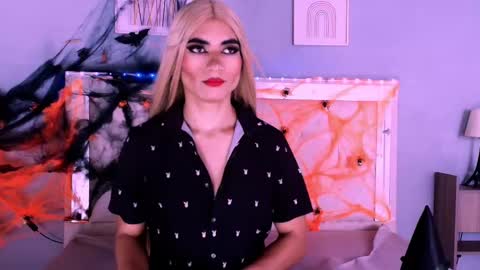 emily_castillo_1 online show from October 7, 1:39 am