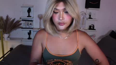 Queen Eva Mazikeen online show from July 25, 12:19 am