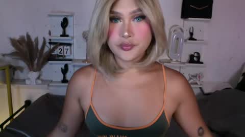 Queen Eva Mazikeen online show from July 28, 1:01 am