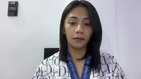 exotictssavie online show from April 24, 1:47 pm