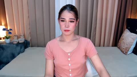 UR SWEET EZRA online show from January 7, 11:33 am