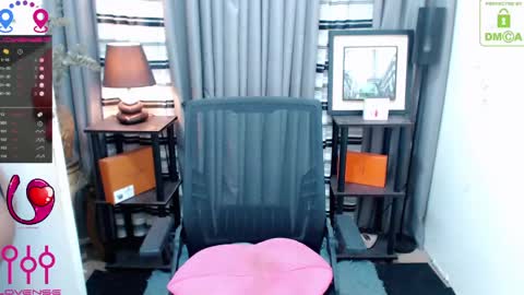 YASI online show from April 30, 6:56 pm