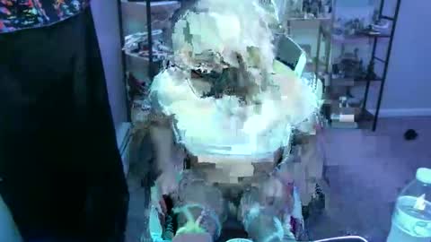 femkissss online show from April 9, 10:49 pm