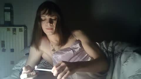 Snapshot of flowpinou chatting on December 4, 10:57 pm Emmy online show from December 4, 10:57 pm