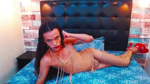 Ella online show from February 10, 3:30 pm