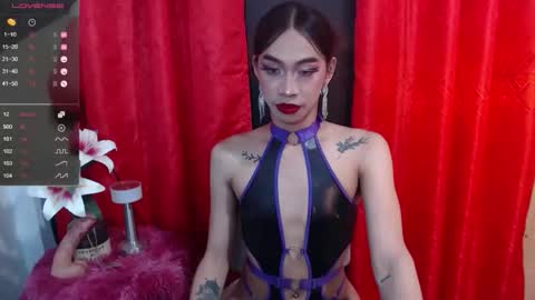 foxy_goddess online show from April 15, 8:30 am