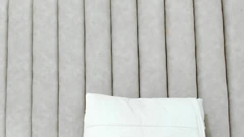 FreyaMoller  online show from April 8, 7:26 pm