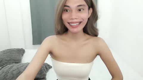 fuckingsexy143 online show from October 25, 1:22 am