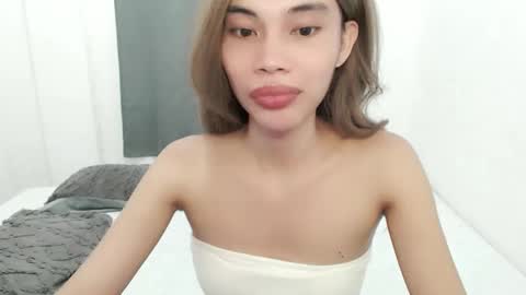 fuckingsexy143 online show from November 7, 2:44 am