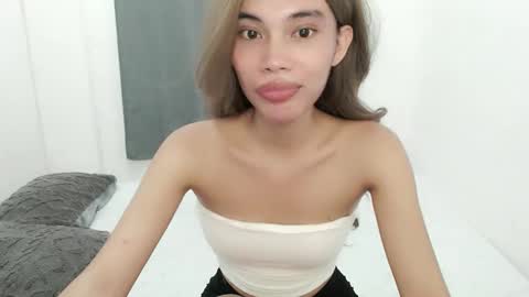 fuckingsexy143 online show from November 8, 3:18 am