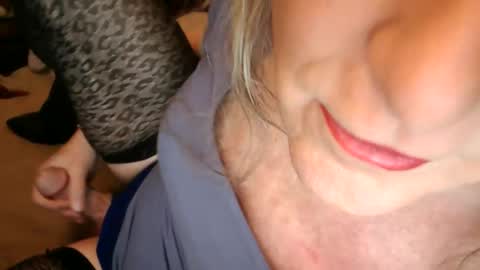 Jessie Love online show from February 28, 10:55 am