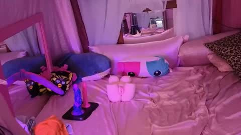 Valarie Iris Paige online show from May 18, 4:07 am