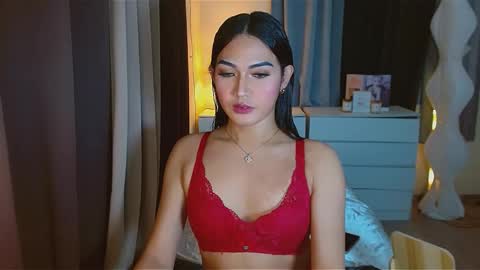 gabriela_deluxe online show from February 4, 9:30 pm