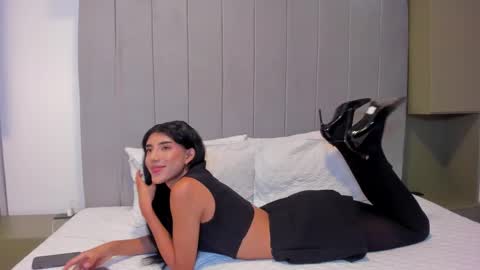 Snapshot of georginap chatting on January 3, 7:16 am GEORGINA online show from January 3, 7:16 am