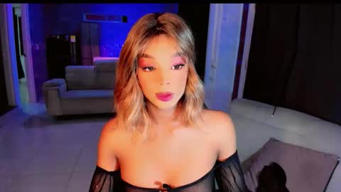 gigitremblay online show from February 13, 1:45 am