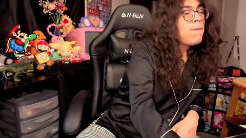 glaceon9 online show from November 4, 5:12 pm