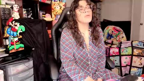 glaceon9 online show from January 17, 11:07 am