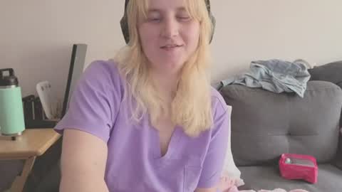 Glitch online show from July 18, 5:53 pm