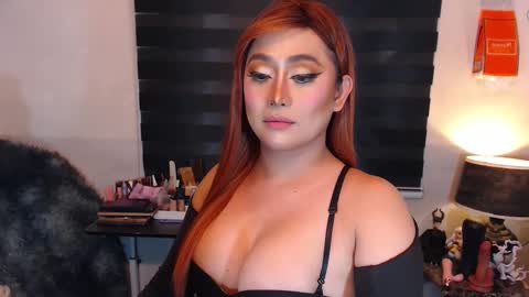 GodDamnGorgeous online show from December 28, 8:04 pm