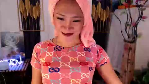 quinnie online show from January 16, 12:31 pm