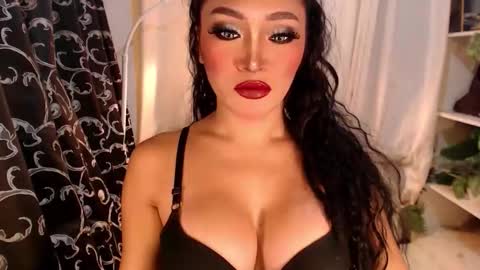 quinnie online show from October 14, 12:22 am