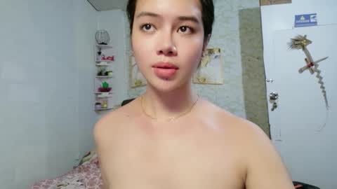 geneviev online show from April 5, 6:50 pm