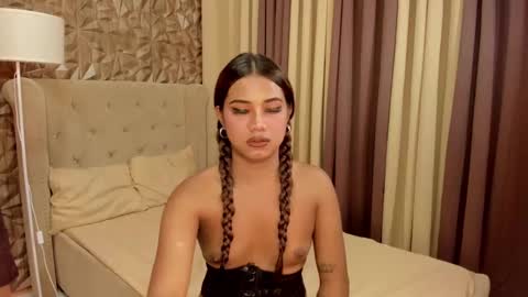 RIANA online show from January 20, 4:55 pm