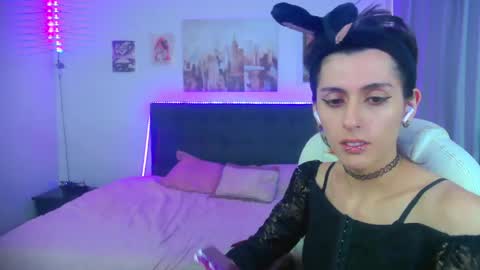 goth_minerva online show from April 14, 2:00 pm