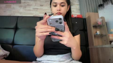 Gwyn online show from March 16, 5:44 am