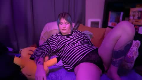 Saoirse online show from December 13, 6:21 am