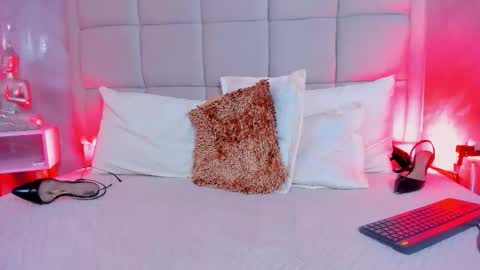 Keira Hecate online show from November 30, 11:18 pm