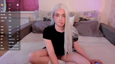 Snapshot of hentailove19 chatting on October 5, 11:22 am Eva online show from October 5, 11:22 am