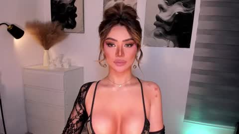 Ms. Laura online show from January 10, 12:44 pm