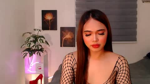 hollywoodstareme online show from July 13, 8:22 pm