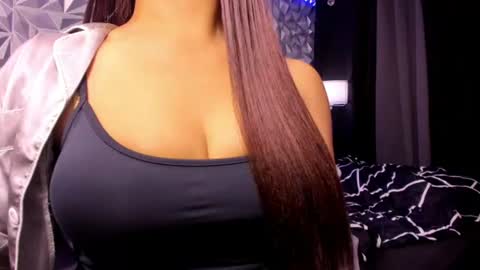 kelly lee online show from July 6, 11:18 pm