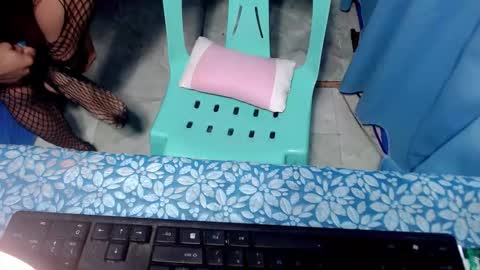 Khianna online show from February 9, 10:27 pm