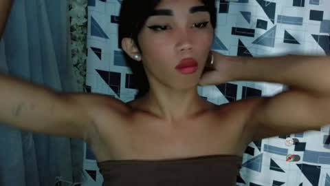 Khianna online show from April 2, 7:23 pm