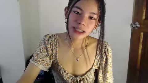 Yanna online show from May 1, 2:16 am