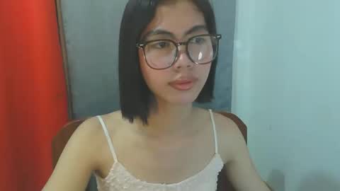 hottestdella69 online show from October 9, 3:08 am