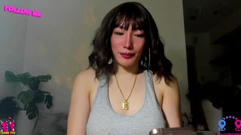 Snapshot of hottycrishinaxx chatting on February 3, 4:04 am crishinahotty online show from February 3, 4:04 am