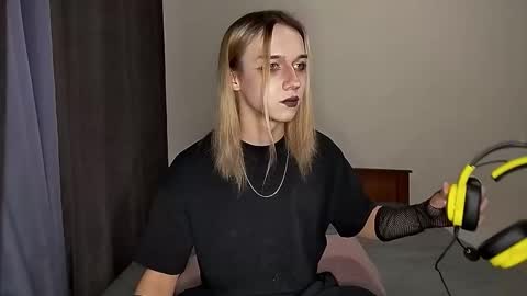 Jade online show from December 19, 3:06 pm