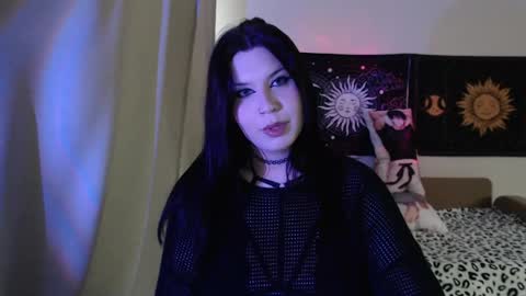 Vella online show from May 26, 3:42 pm