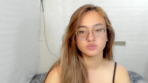 Katniss online show from February 1, 1:44 am