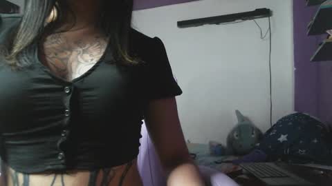 Camilla online show from February 10, 10:30 pm