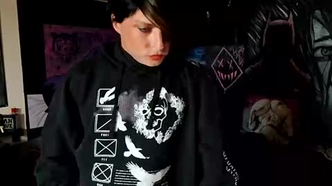 Femboi Mads online show from May 5, 9:48 am
