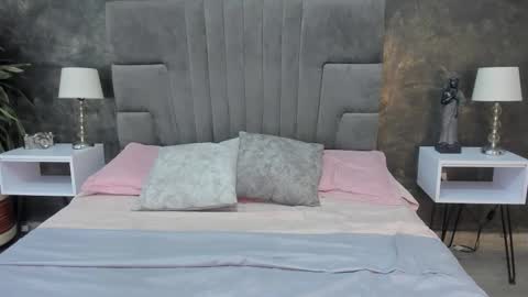 Isa Lancaster online show from January 14, 9:57 pm